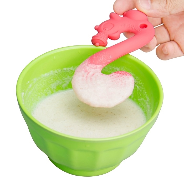 Gryzak zabawka Wiewiórka Zielona Mombella